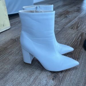 white shein boots size 7.5